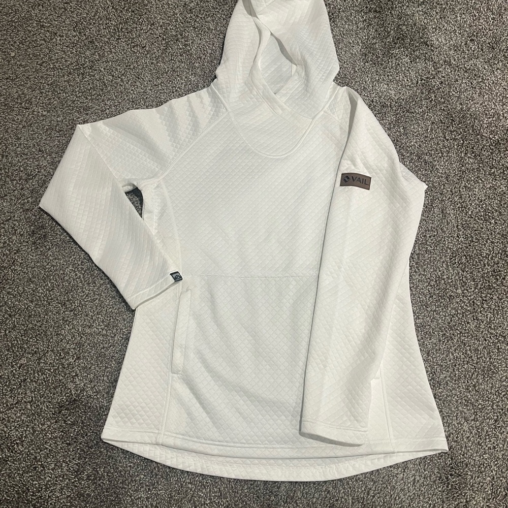 Women's White VAIL Quilted Hooded Sweatshirt - Storm Creek Brand.
